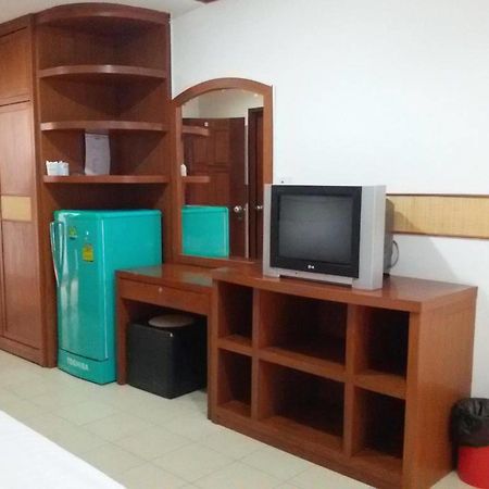 Rattakit Mansion Aparthotel Патая Екстериор снимка