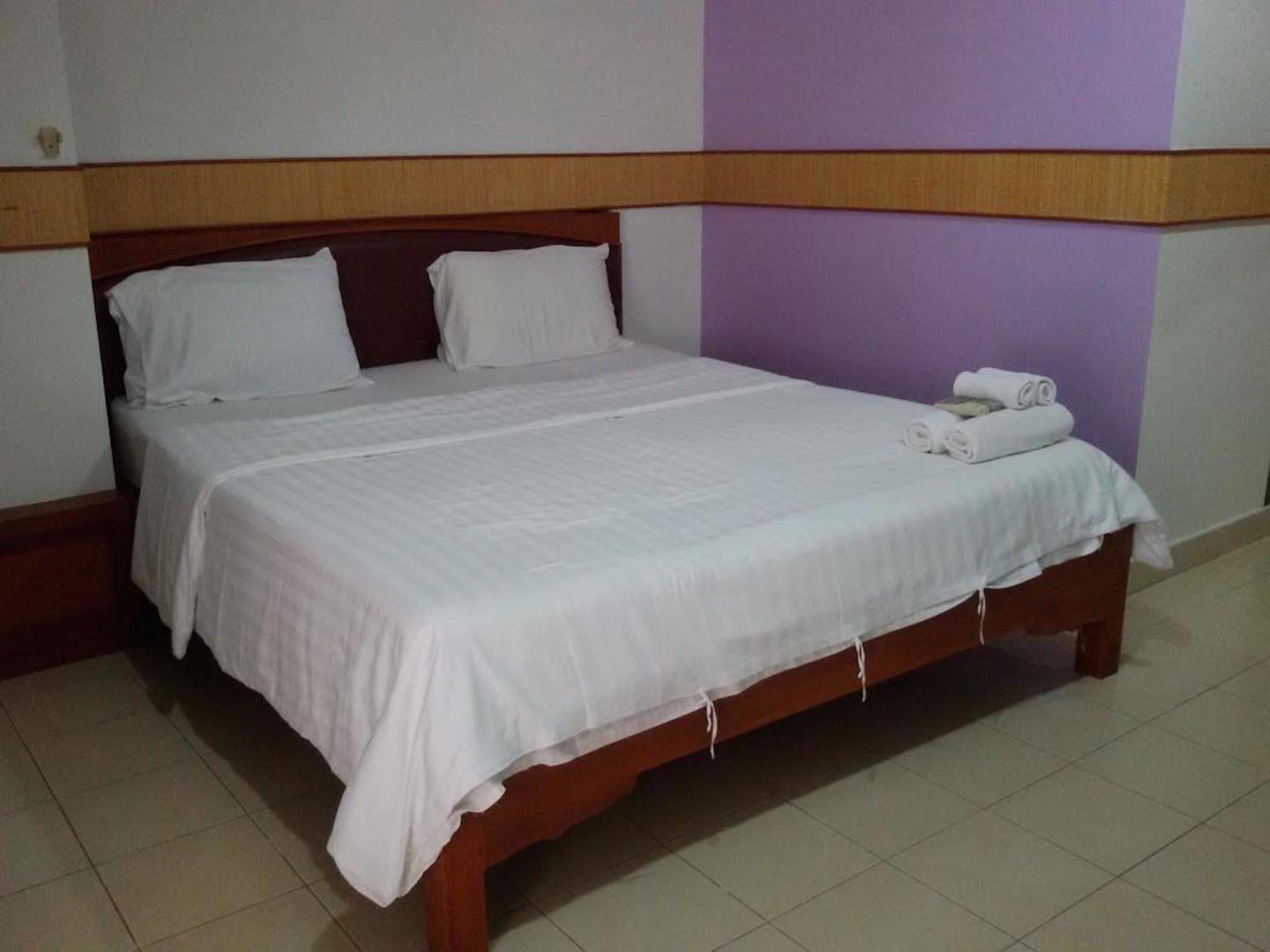Rattakit Mansion Aparthotel Патая Екстериор снимка