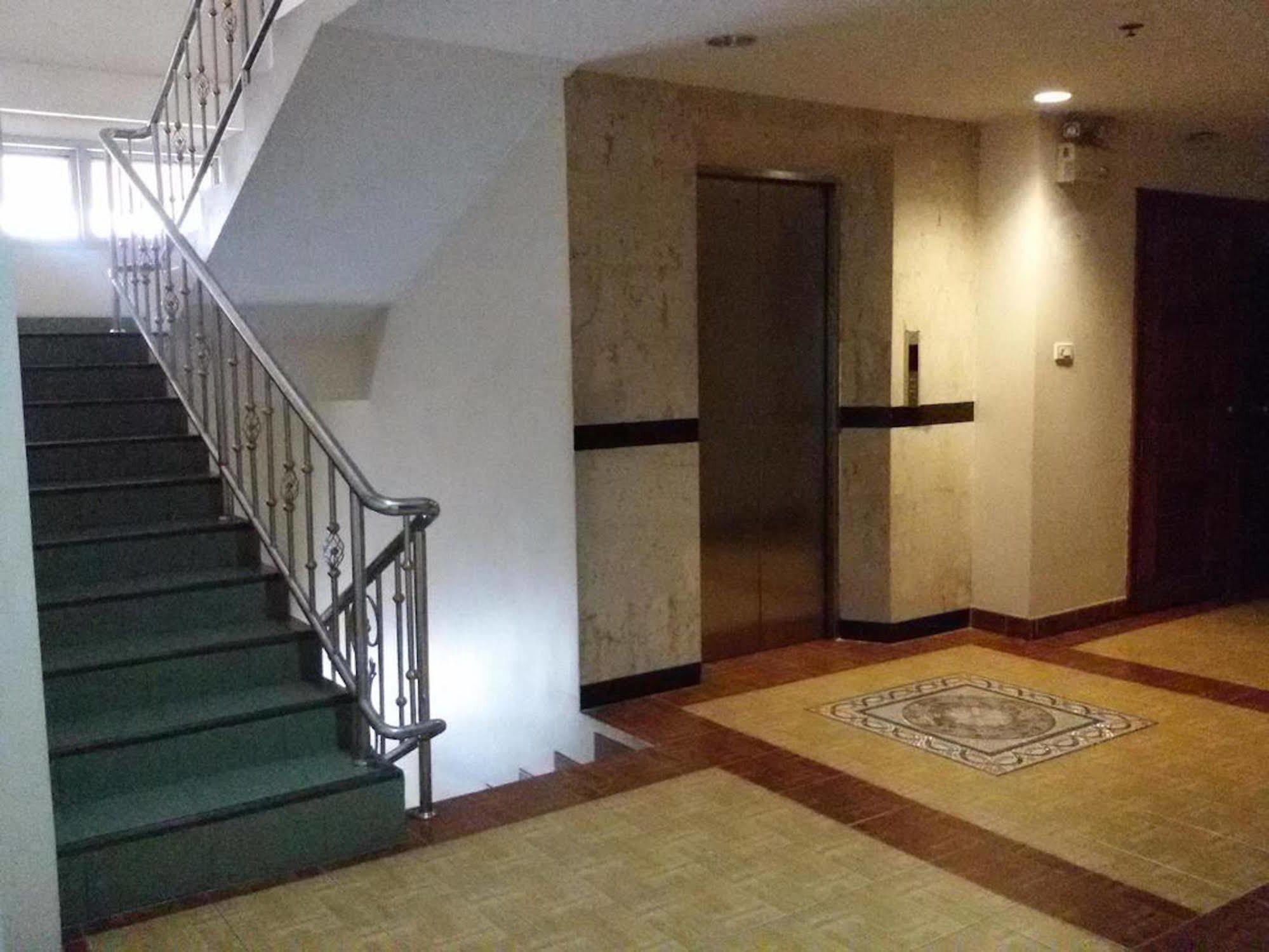 Rattakit Mansion Aparthotel Патая Екстериор снимка